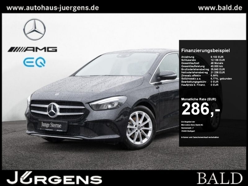 Metalliclack kosmosschwarz Gebraucht 2022 Mercedes B200 Progressive Van / Kleinbus | 30.480 € (Fairer Preis) - Bild 1/4