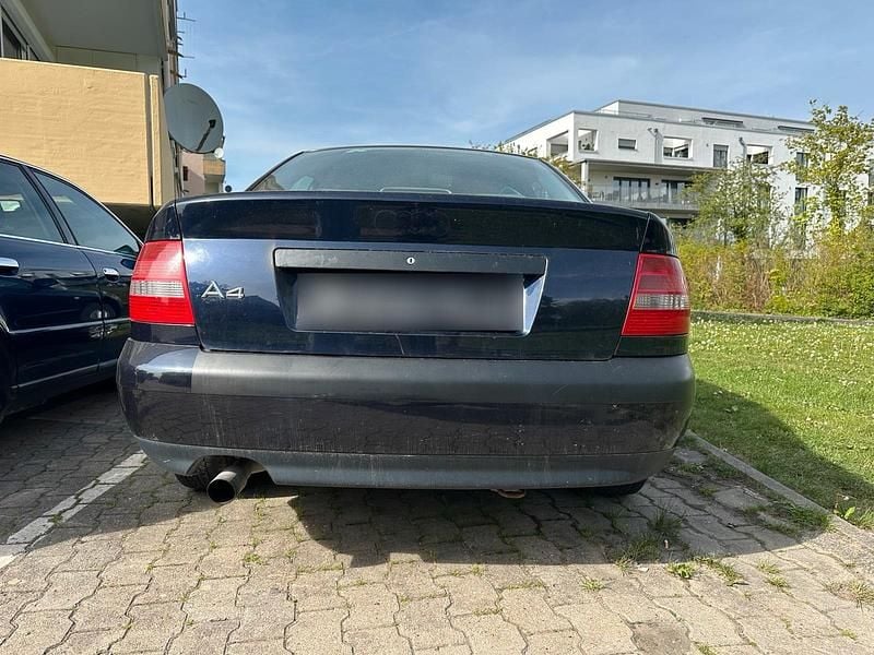 Brugt Audi A4 101 HK (74 kW) 2000 Blå Sedan