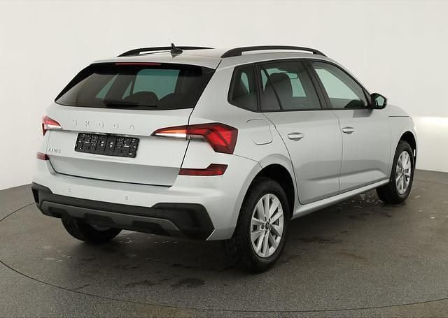 Brillant silber metallic Neu 2025 Skoda Kamiq Selection SUV | 25.495 € (Fairer Preis) - Bild 1/4
