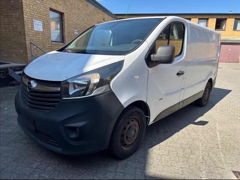 Gebraucht Opel Vivaro 140 PS (102 kW) 2014 Weiß Van / Kleinbus