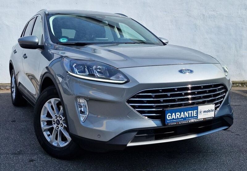 Gebraucht Ford Kuga Titanium 150 PS (110 kW) 2021 Solarsilber (metallic) SUV
