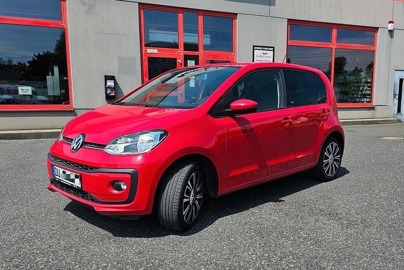 Rot Gebraucht 2017 VW up! Sound Kleinwagen | 8.800 € (Fairer Preis) - Bild 1/4