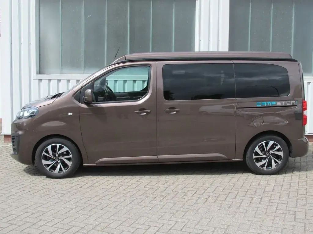 Gebraucht Citroën Spacetourer Feel 144 PS (105 kW) 2021 Braun Van / Kleinbus