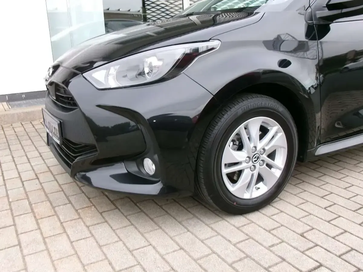 Gebraucht Mazda 2 116 PS (85 kW) 2022 Opera black Kleinwagen