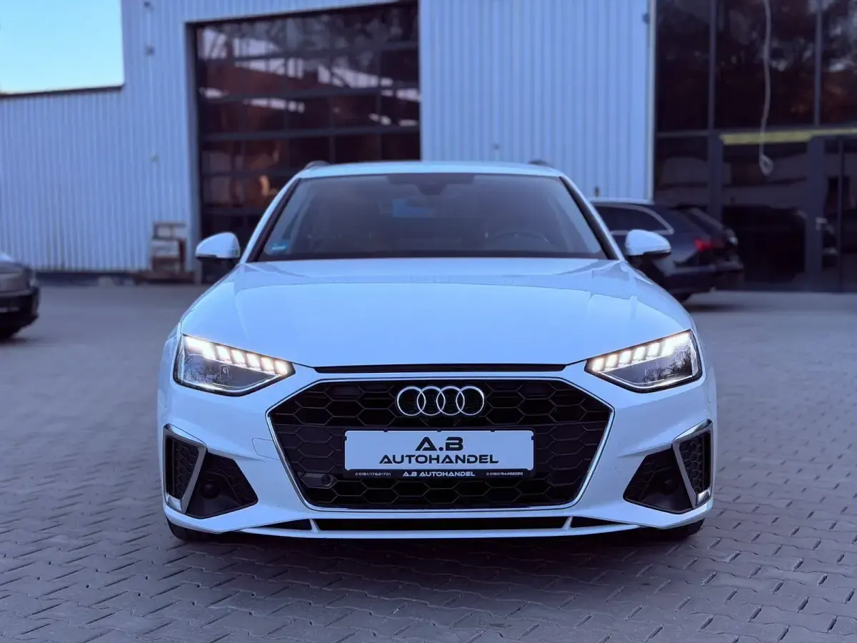 Gebraucht Audi A4 S-Line 204 PS (150 kW) 2022 Weiß Kombi