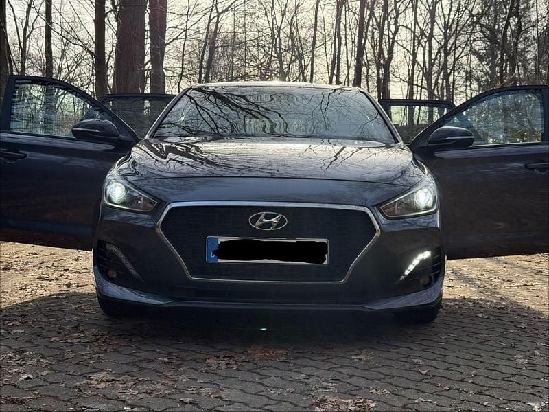 Gebraucht Hyundai i30 YES! 99 PS (72 kW) 2018 Grau Kombi