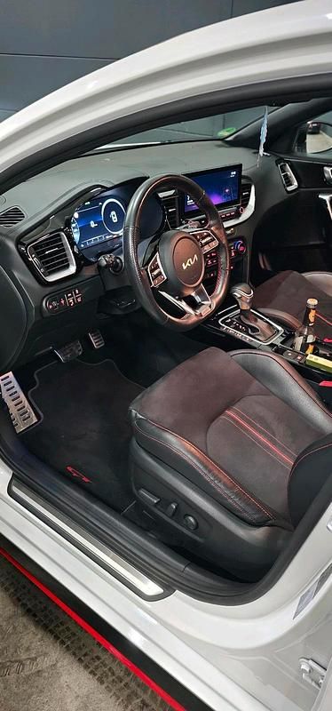 Gebraucht Kia ProCeed GT GT 204 PS (150 kW) 2022 Weiß Kleinwagen