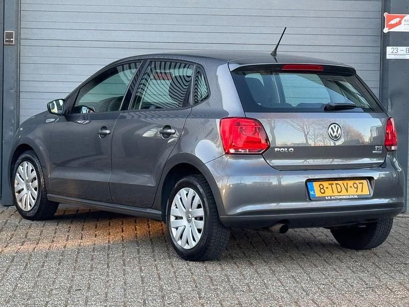 Gebraucht VW Polo Edition 90 PS (66 kW) 2014 Grau Limousine
