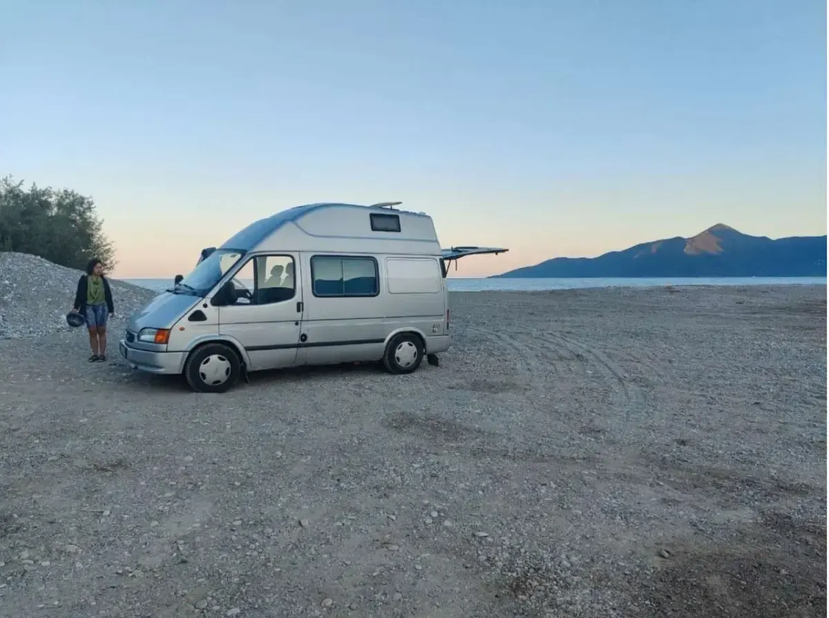 Gebraucht Ford Transit Nugget 86 PS (63 kW) 1999 Silber Van