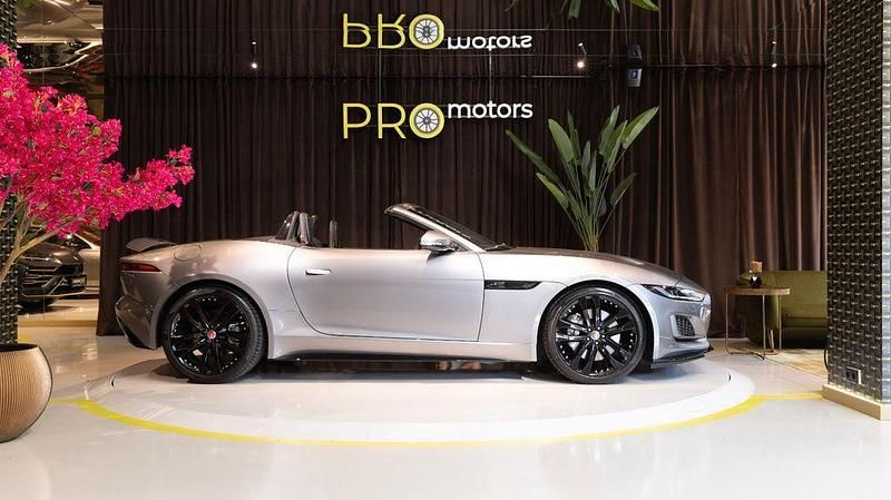 Gebraucht Jaguar F-Type R-Dynamic 300 PS (220 kW) 2023 Grau Cabrio