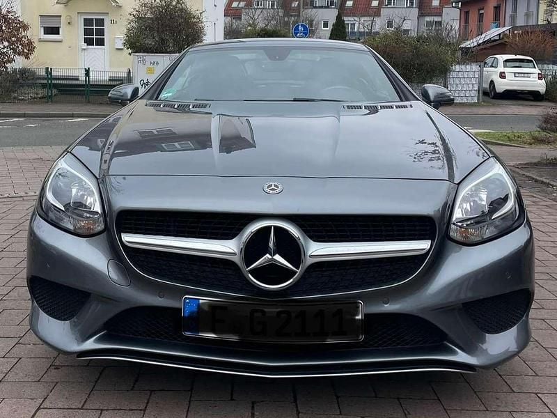 Gebraucht Mercedes SLC200 184 PS (135 kW) 2017 Grau Cabrio