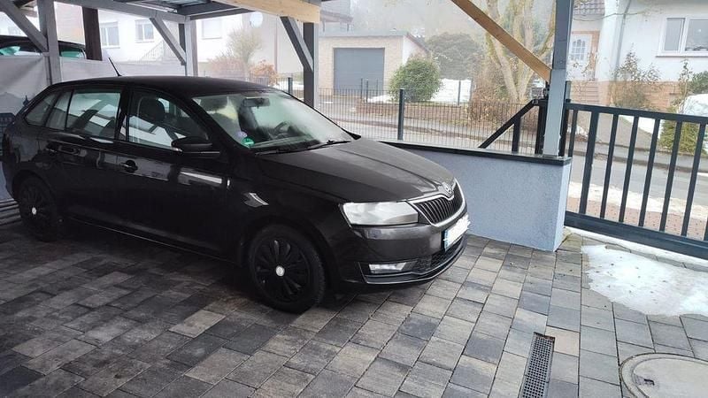 Schwarz Gebraucht 2018 Skoda Rapid Cool Edition Kleinwagen | 9.000 € (Guter Preis) - Bild 1/4