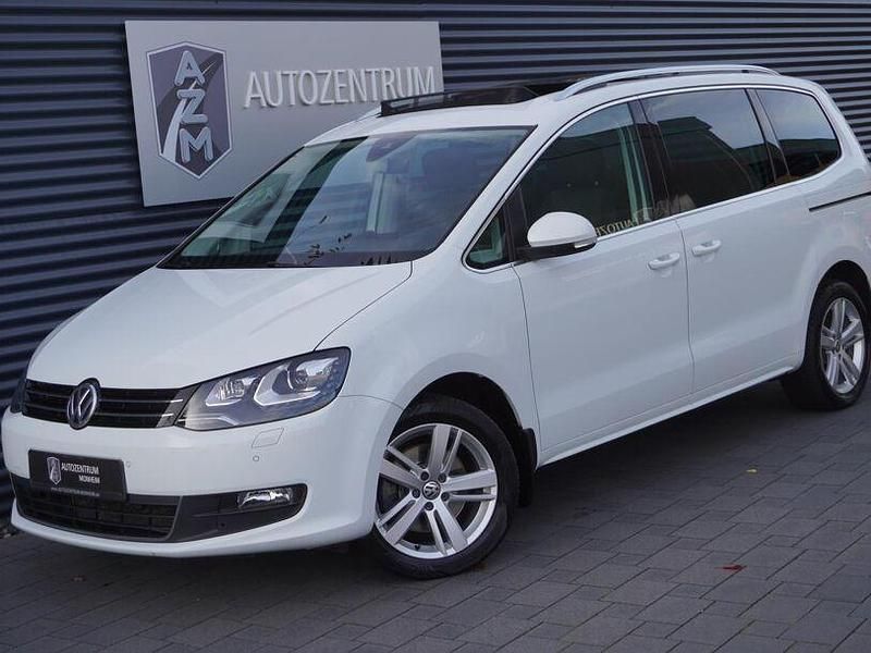 Pure white Gebraucht 2021 VW Sharan Van / Kleinbus | 31.990 € (Etwas zu teuer) - Bild 1/4