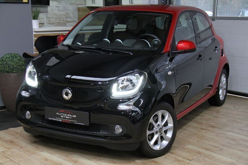 Schwarz Gebraucht 2019 Smart ForFour Passion Limousine | 9.590 € (Guter Preis) - Bild 1/4