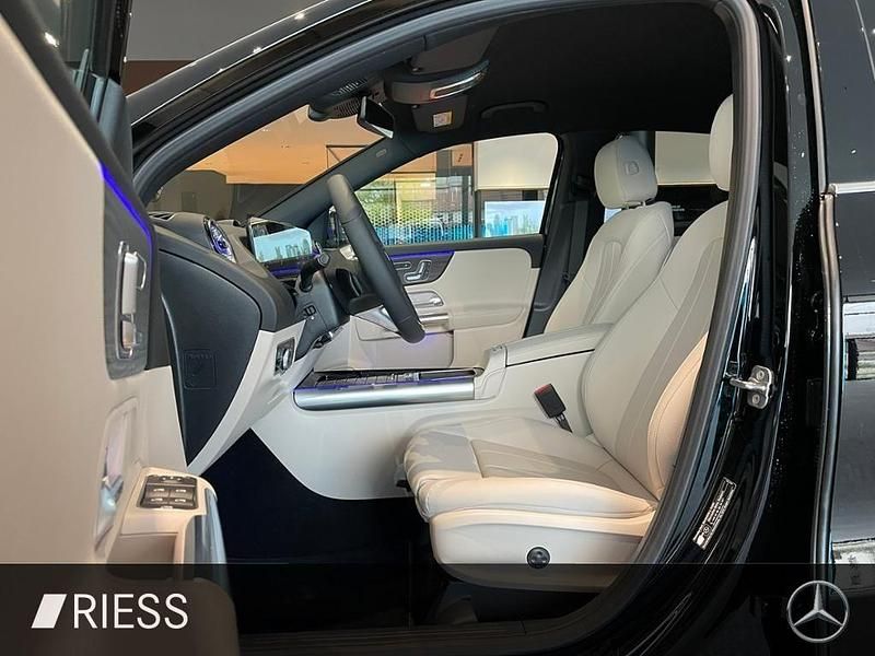 Gebraucht Mercedes GLA200 Progressive 163 PS (119 kW) 2026 Unilack nachtschwarz SUV