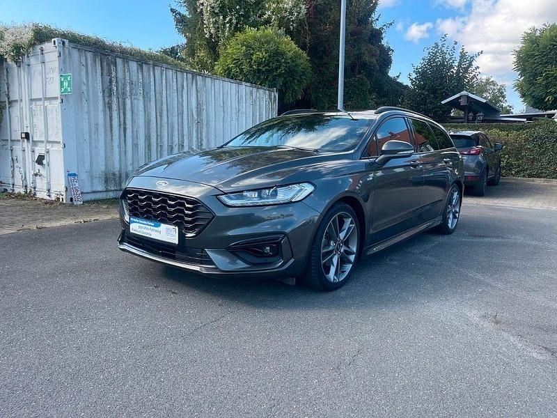 Grau Gebraucht 2019 Ford Mondeo ST-Line Limousine | 12.990 € (Fairer Preis) - Bild 1/4