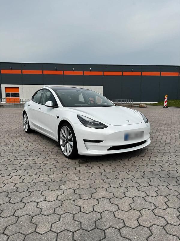 Gebraucht Tesla Model 3 330 kW (449 PS) 2021 Weiß Limousine