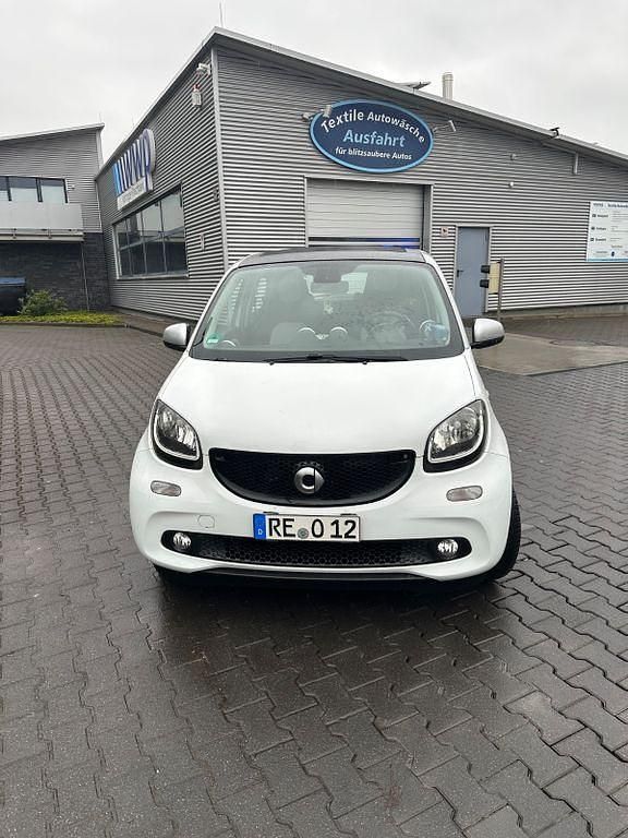 Gebraucht Smart ForFour Prime 71 PS (52 kW) 2015 Weiß Kleinwagen