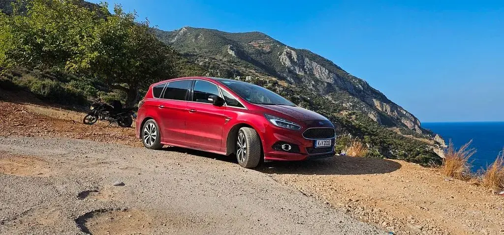 Gebraucht Ford S-MAX ST-Line 241 PS (177 kW) 2019 Rot Van / Kleinbus