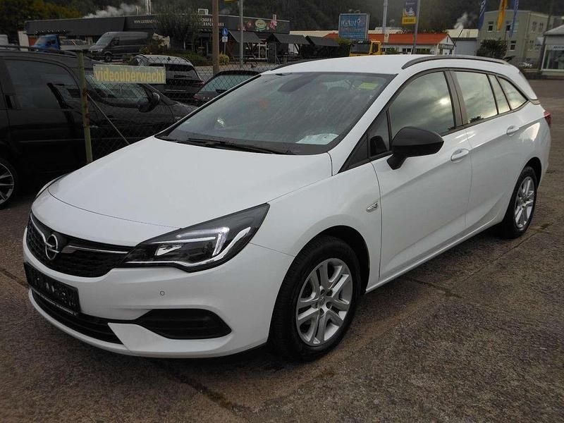 Schneeweiss/olympic/summit whi Gebraucht 2022 Opel Astra Edition Kombi | 12.990 € (Superpreis) - Bild 1/4