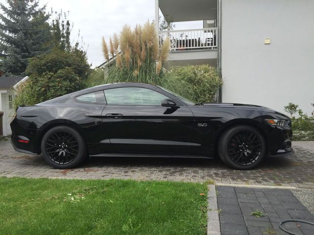 Gebraucht Ford Mustang GT 600 PS (441 kW) 2016 Schwarz metallic Coupé