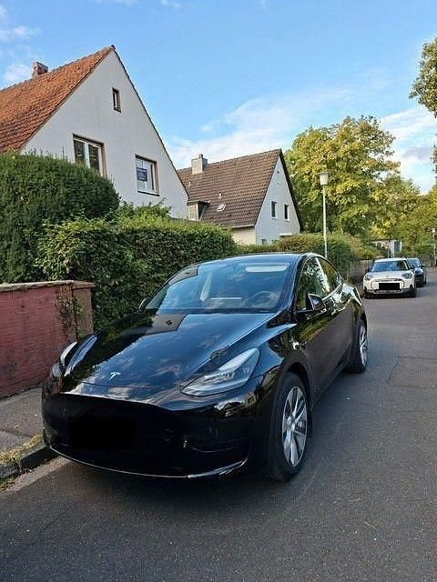 Gebraucht Tesla Model Y 125 kW (170 PS) 2024 Schwarz SUV