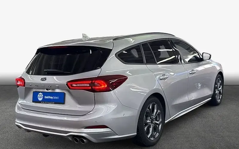 Gebraucht Ford Focus ST-Line X 155 PS (114 kW) 2025 Moondust silver (metallic) Kombi