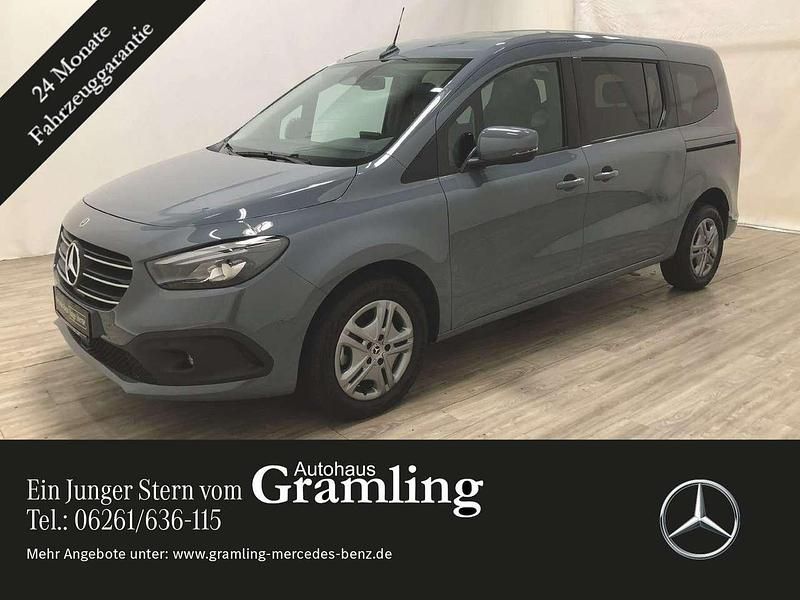 Magnetitgrau Gebraucht 2024 Mercedes 180 Style Limousine | 35.899 € (Teuer) - Bild 1/4