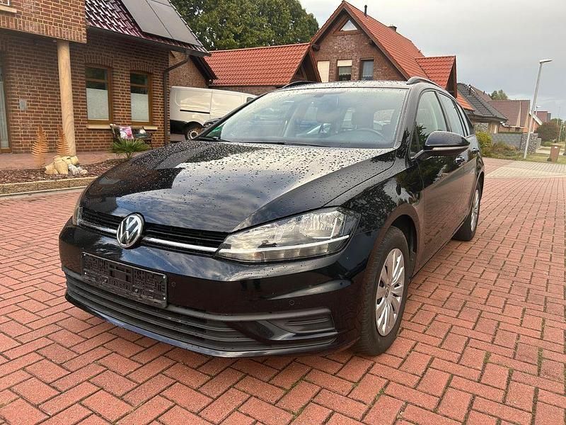 Gebraucht VW Golf VII 116 PS (85 kW) 2019 Schwarz Kombi