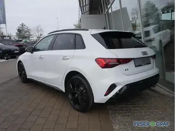 Neu Audi A3 Ambiente 204 PS (150 kW) 2026 Gletscherweiß Limousine