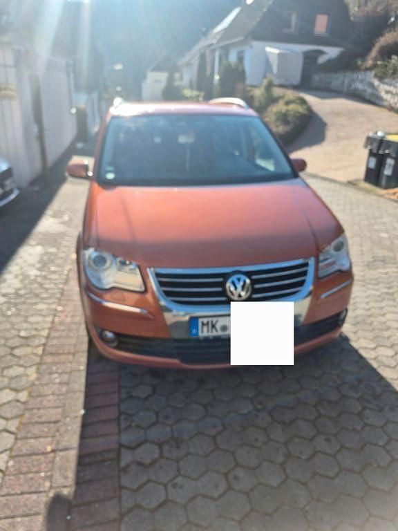 Gebraucht VW Touran Trendline 140 PS (102 kW) 2008 Orange Van / Kleinbus