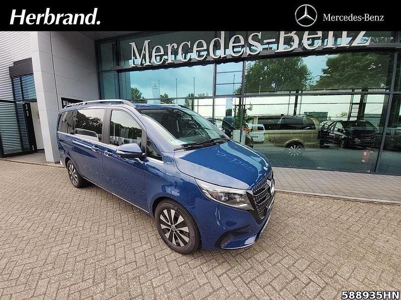 Blau Gebraucht 2024 Mercedes V300 Avantgarde Van / Kleinbus | 82.900 € - Bild 1/4