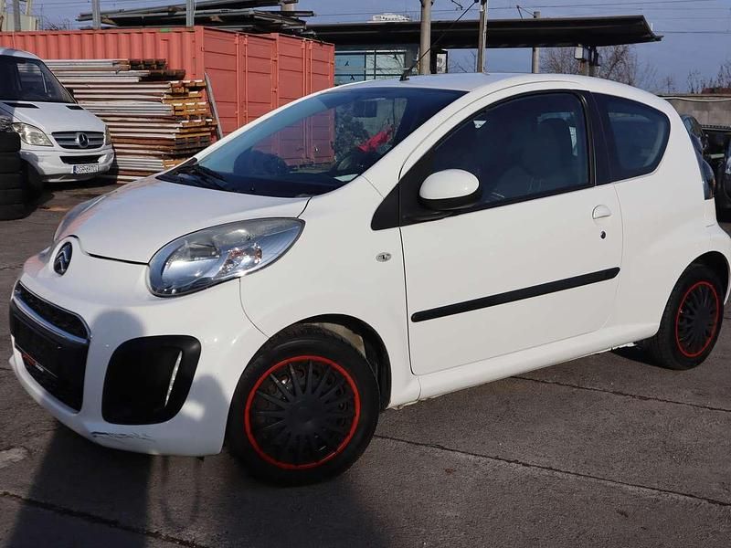 Weiß Gebraucht 2012 Citroën C1 Tendance Kleinwagen | 2.500 € (Fairer Preis) - Bild 1/4