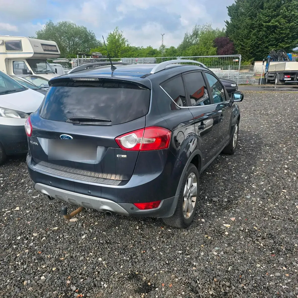 Usado Ford Kuga 140 HP (102 kW) 2010 Azul SUV