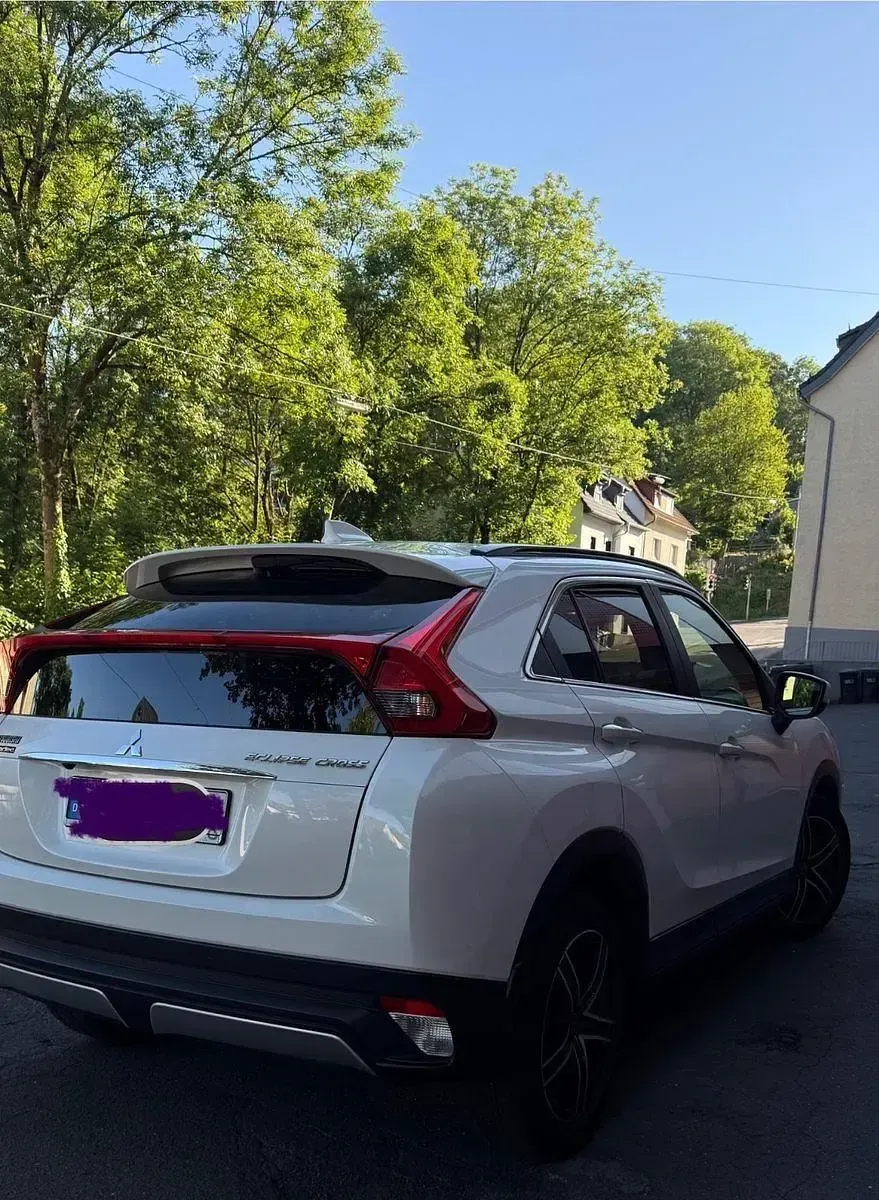 Gebraucht Mitsubishi Eclipse Cross 163 PS (119 kW) 2018 Weiß SUV