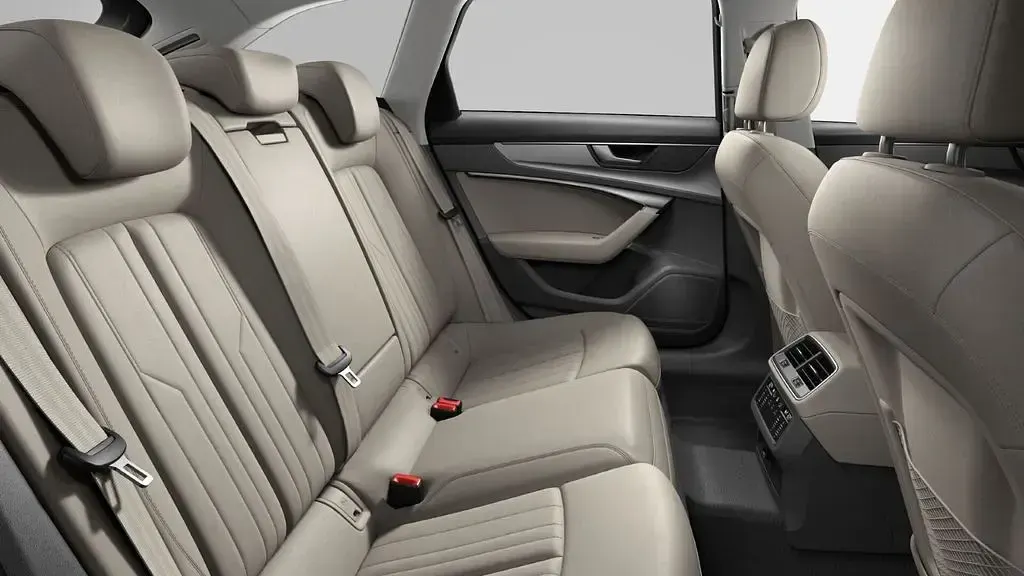 Gebraucht Audi A6 163 PS (119 kW) 2022 Grau Kombi