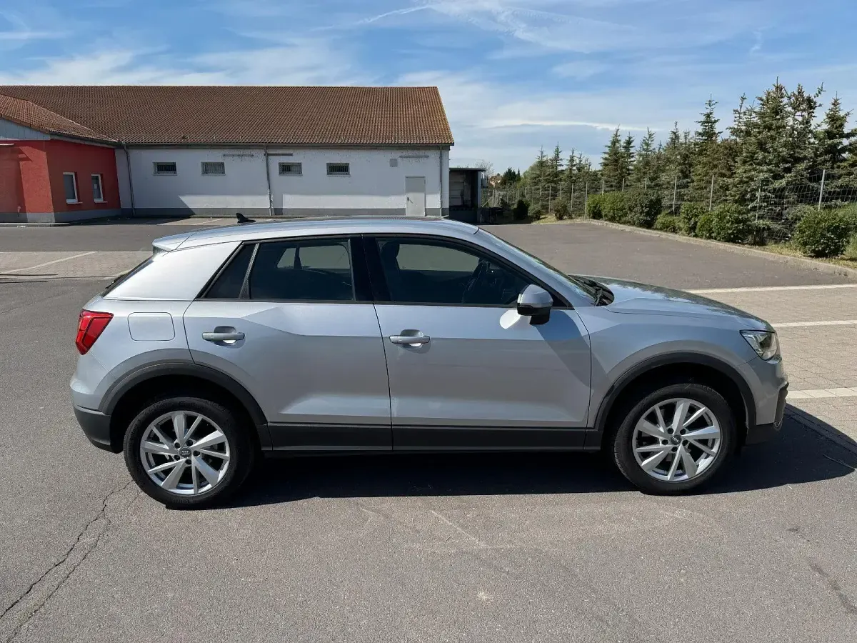 Gebraucht Audi Q2 150 PS (110 kW) 2020 Silber SUV