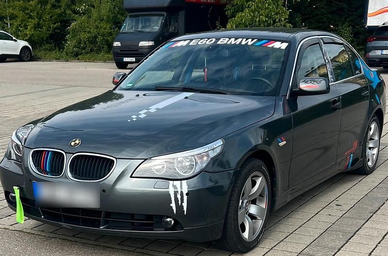 Grün Gebraucht 2004 BMW 525 Limousine | 2.500 € (Guter Preis) - Bild 1/1