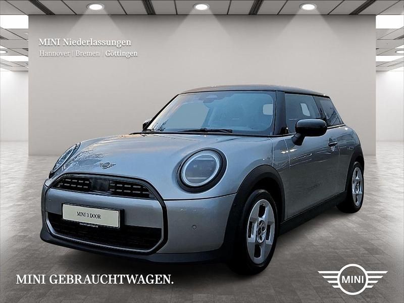Grau Gebraucht 2024 Mini Cooper Kleinwagen | 26.311 € (Etwas zu teuer) - Bild 1/4