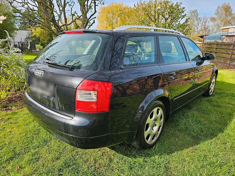 Second-hand Audi A4 116 CP (85 kW) 2004 Negru Break