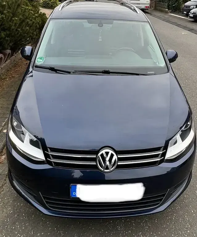 Gebraucht VW Sharan 177 PS (130 kW) 2014 Blau Van / Kleinbus
