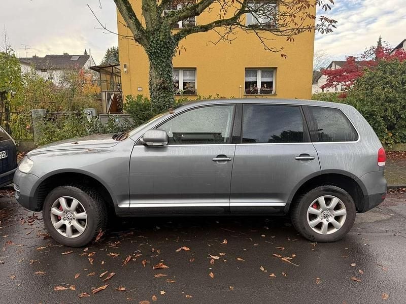 Gebraucht VW Touareg 224 PS (164 kW) 2006 Grau SUV