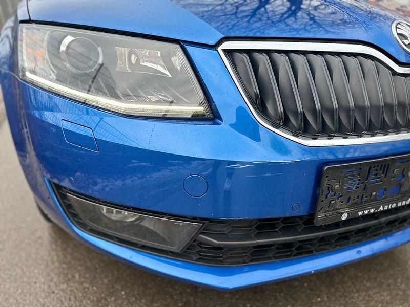Gebraucht Skoda Octavia Elegance 150 PS (110 kW) 2014 Blau Kombi