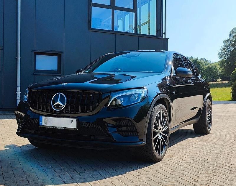 Schwarz Gebraucht 2018 Mercedes GLC43 AMG AMG Coupé | 40.190 € (Guter Preis) - Bild 1/4
