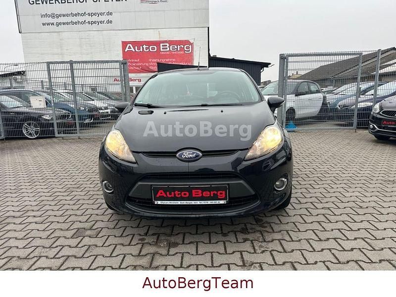 Gebraucht Ford Fiesta Trend 82 PS (60 kW) 2012 Schwarz Kleinwagen