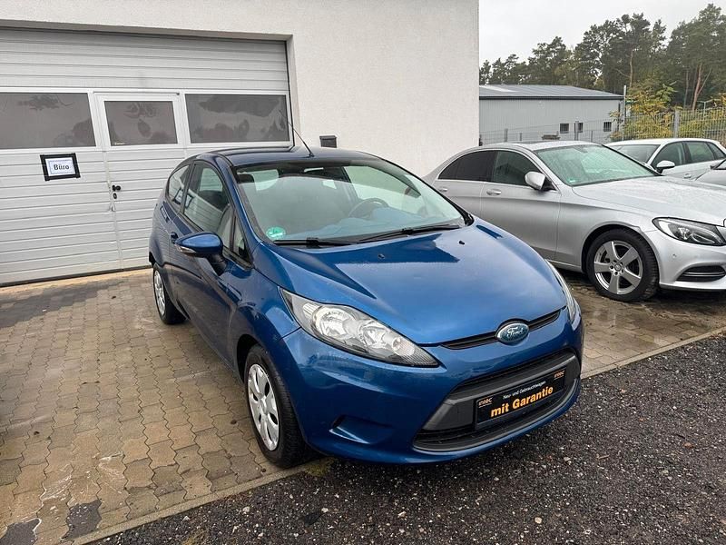 Gebraucht Ford Fiesta 68 PS (50 kW) 2010 Blau Kleinwagen