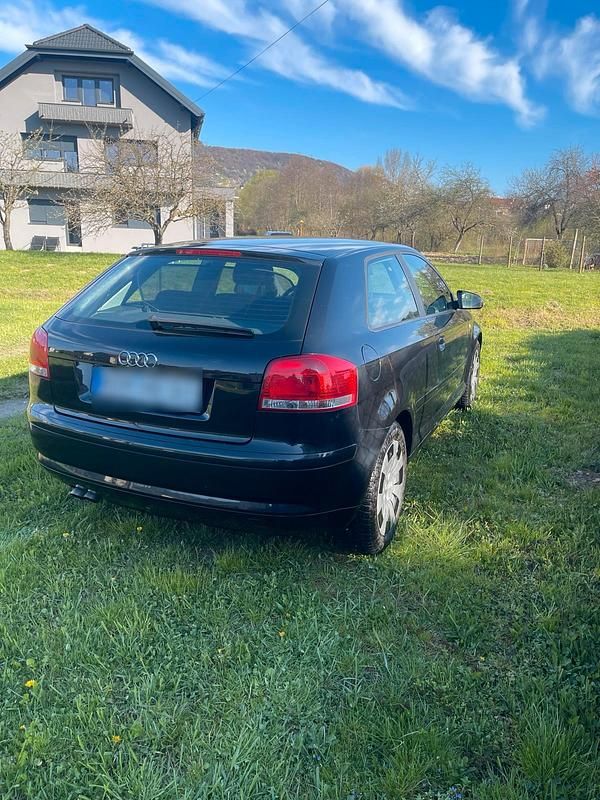 Gebraucht Audi A3 105 PS (77 kW) 2007 Schwarz Kleinwagen