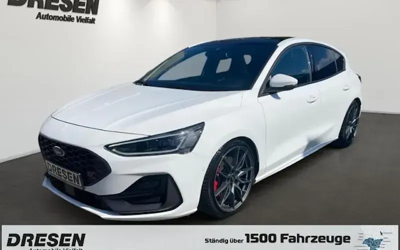 Używany Ford Focus ST 280 KM (205 kW) 2023 Sedan/Limuzyna