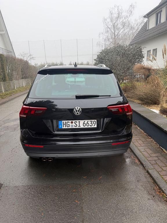 Gebraucht VW Tiguan 150 PS (110 kW) 2019 Schwarz SUV