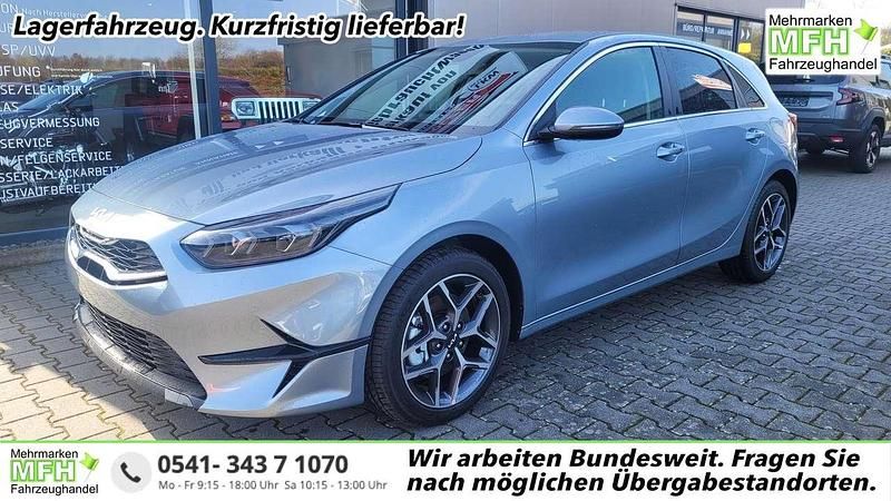 Neu Kia Ceed Gold 140 PS (102 kW) 2025 Lunar silber Kleinwagen